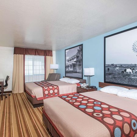 ซูเปอร์ 8 บาย วินด์แฮม แคลร์มอร์ โอคลาโฮมา Motel Claremore ภายนอก รูปภาพ