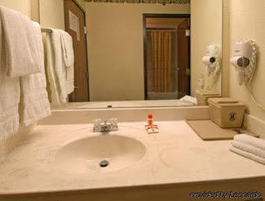 ซูเปอร์ 8 บาย วินด์แฮม แคลร์มอร์ โอคลาโฮมา Motel Claremore ภายนอก รูปภาพ